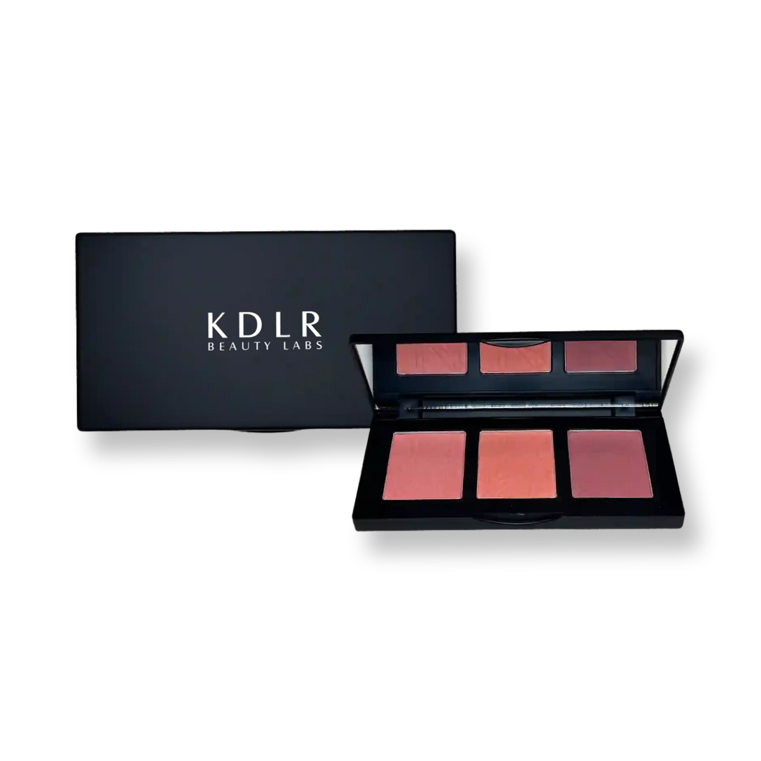 Baddie B Blush Palette with 3 shades for a radiant glow, blendable formula, Jojoba Oil nourishment, suitable for all skin tones. Variant: Kissable